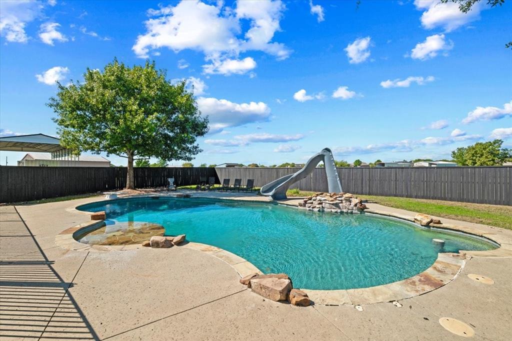 2811 Timber Rock Lane, Midlothian, TX 76065