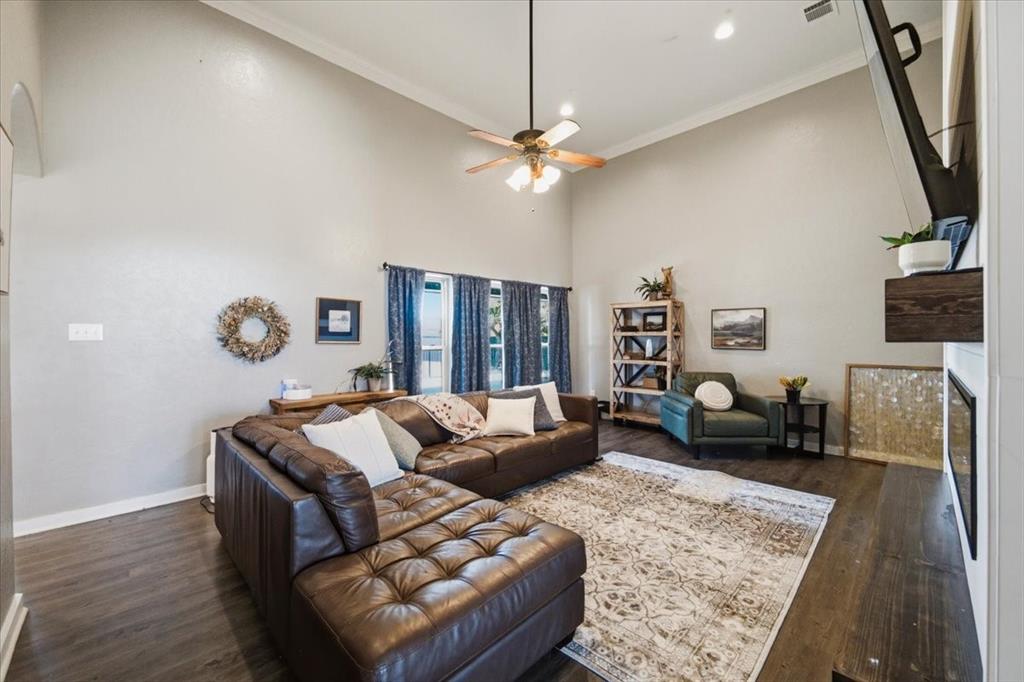2811 Timber Rock Lane, Midlothian, TX 76065