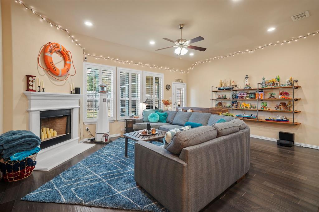 107 Jennie Court, Ferris, TX 75125