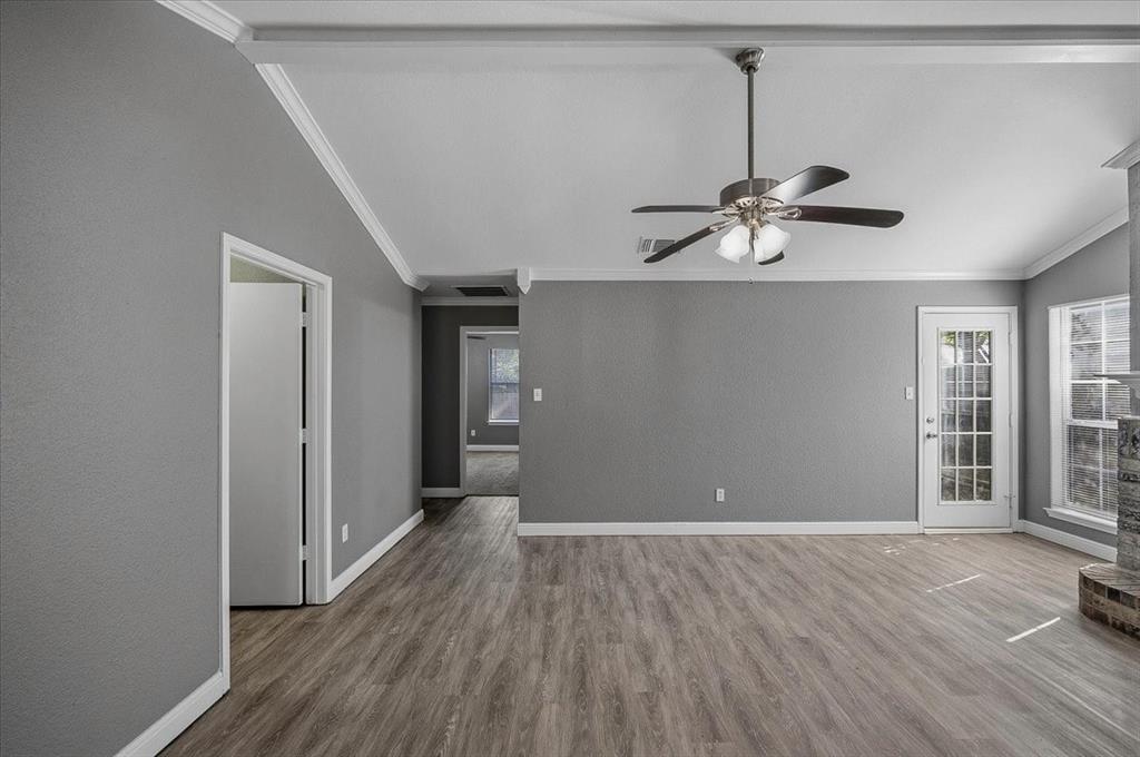 1211 Glen Creek Drive, Mansfield, TX 76063