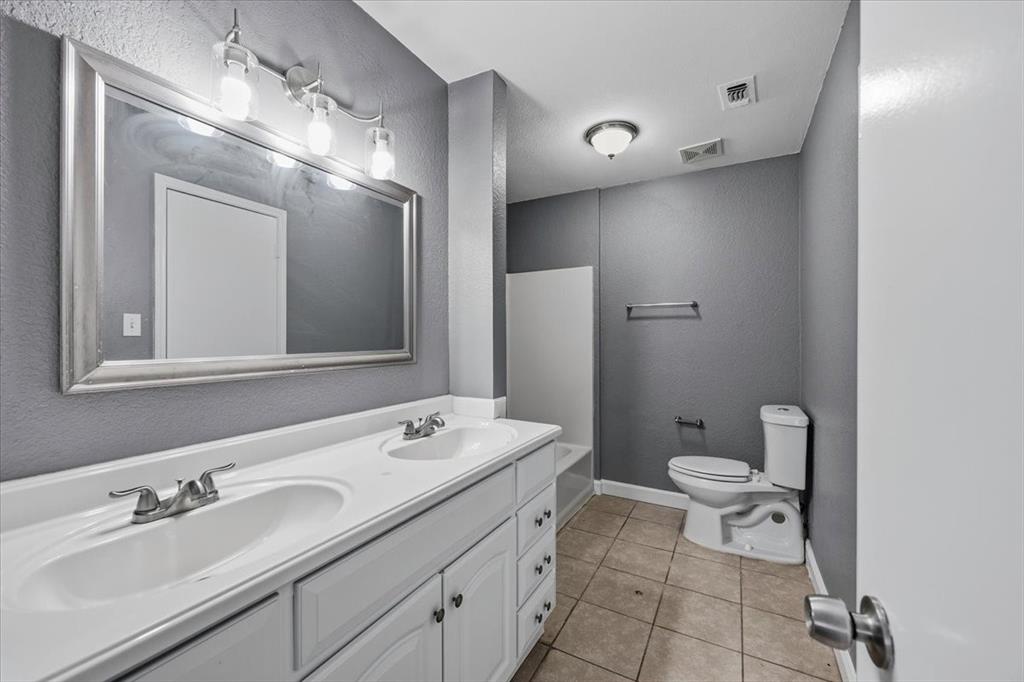 1211 Glen Creek Drive, Mansfield, TX 76063