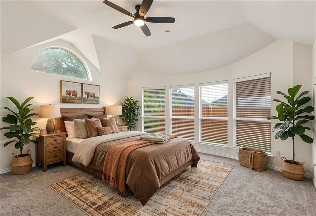Great lighting - large bedroom - staged