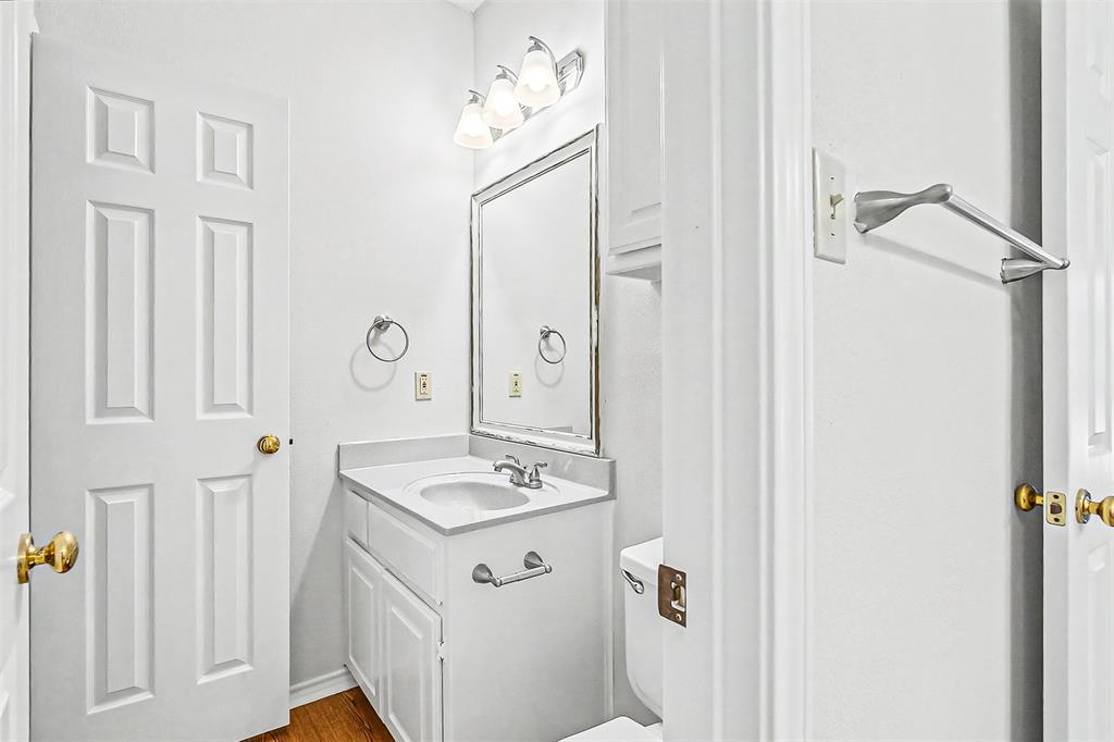2880 Inniswood Circle, Arlington, TX 76015