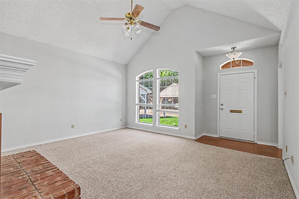 2880 Inniswood Circle, Arlington, TX 76015