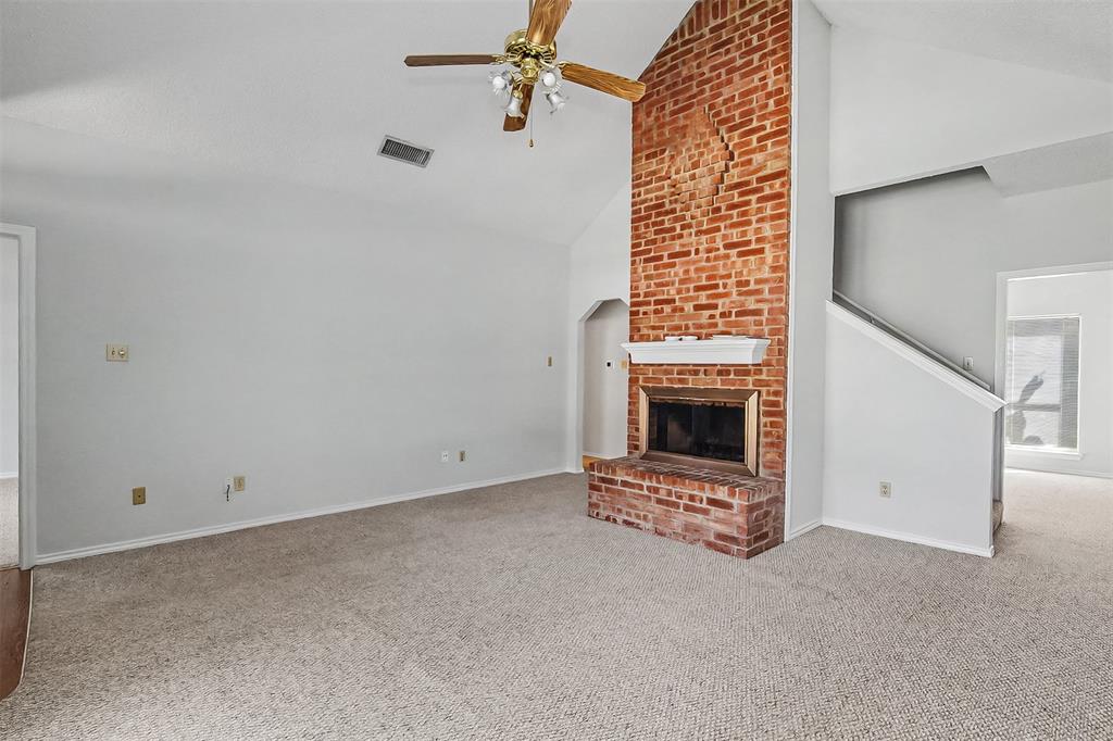 2880 Inniswood Circle, Arlington, TX 76015