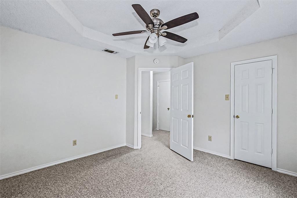 2880 Inniswood Circle, Arlington, TX 76015