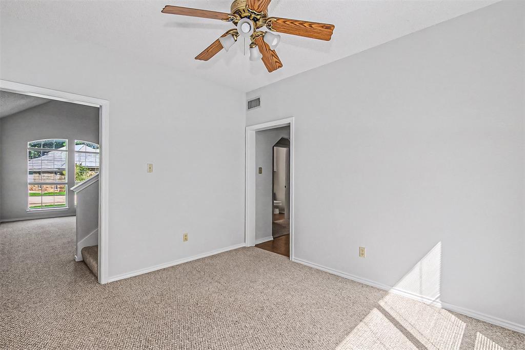2880 Inniswood Circle, Arlington, TX 76015
