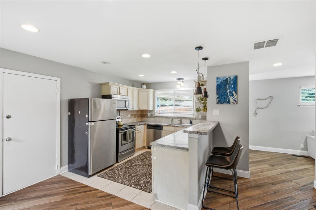 2008 Addington Street, Irving, TX 75062