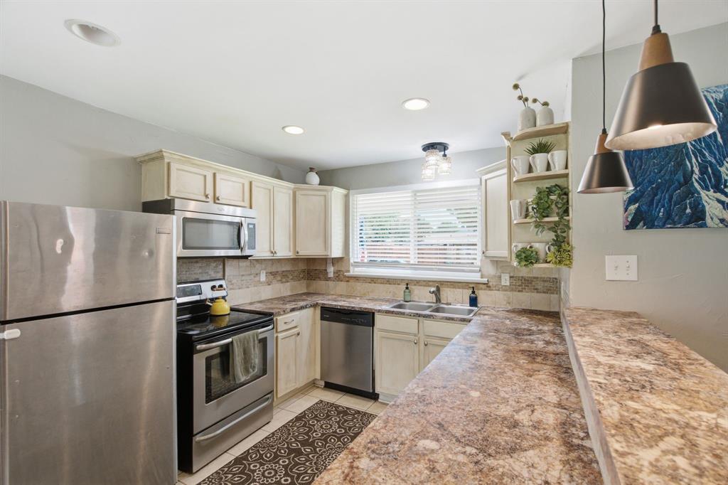 2008 Addington Street, Irving, TX 75062