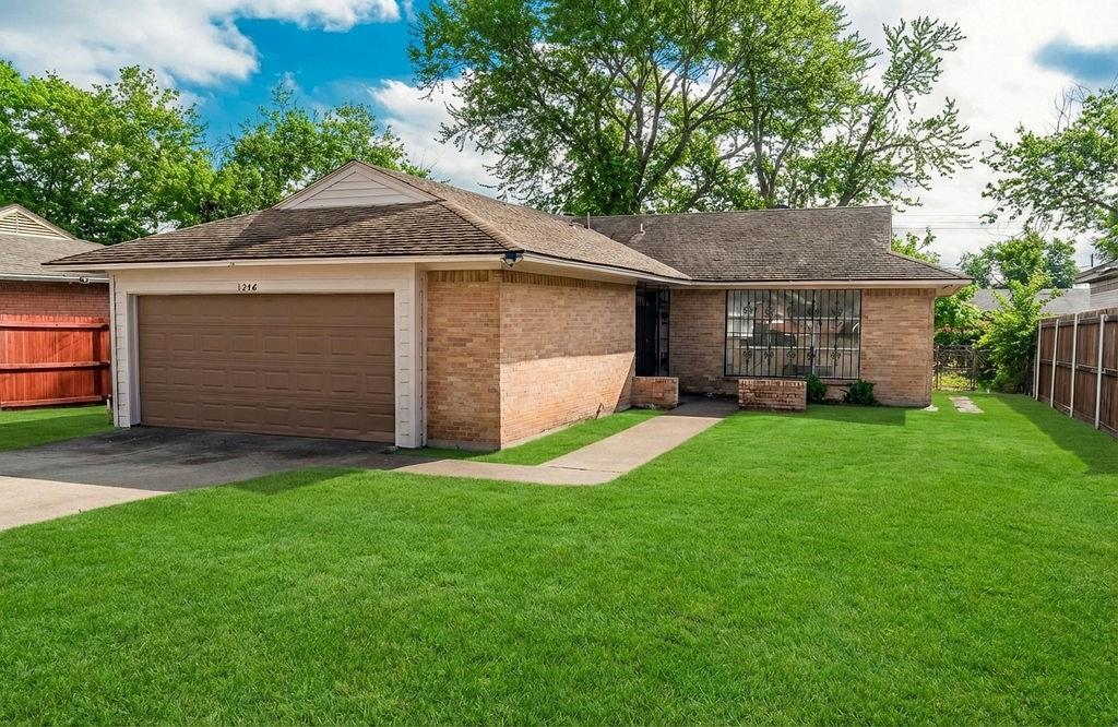 1246 Brookmere Drive, Dallas, TX 75216 1246 Brookmere Drive, Dallas, TX 75216
