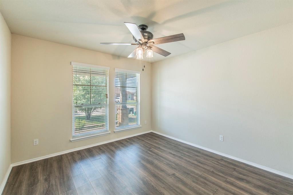 308 Chrislyn Street, Troy, TX 76579