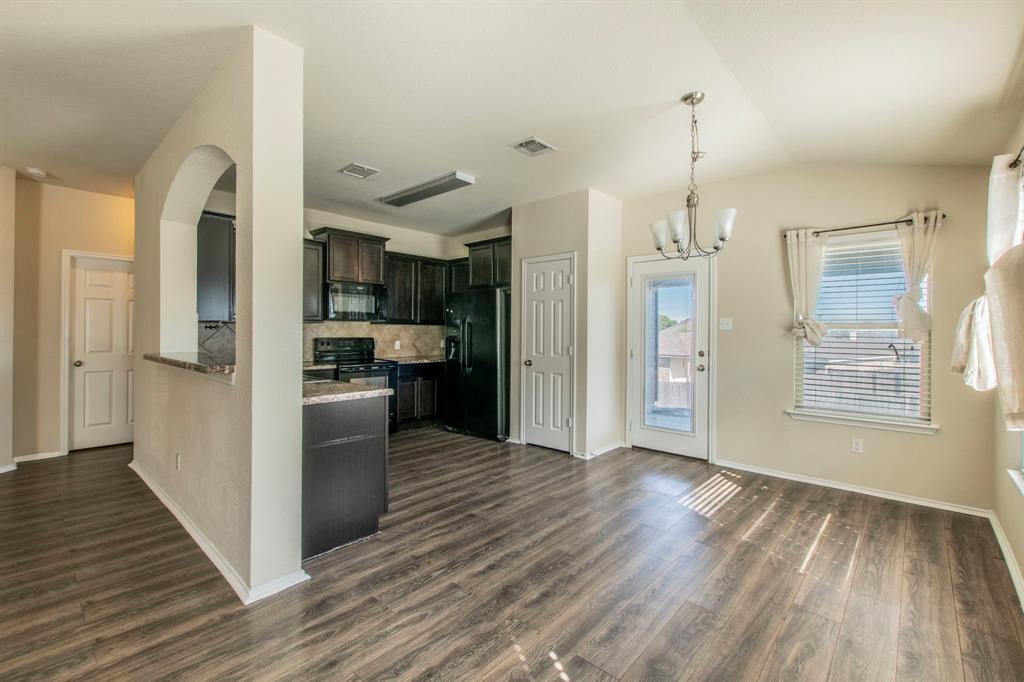 308 Chrislyn Street, Troy, TX 76579