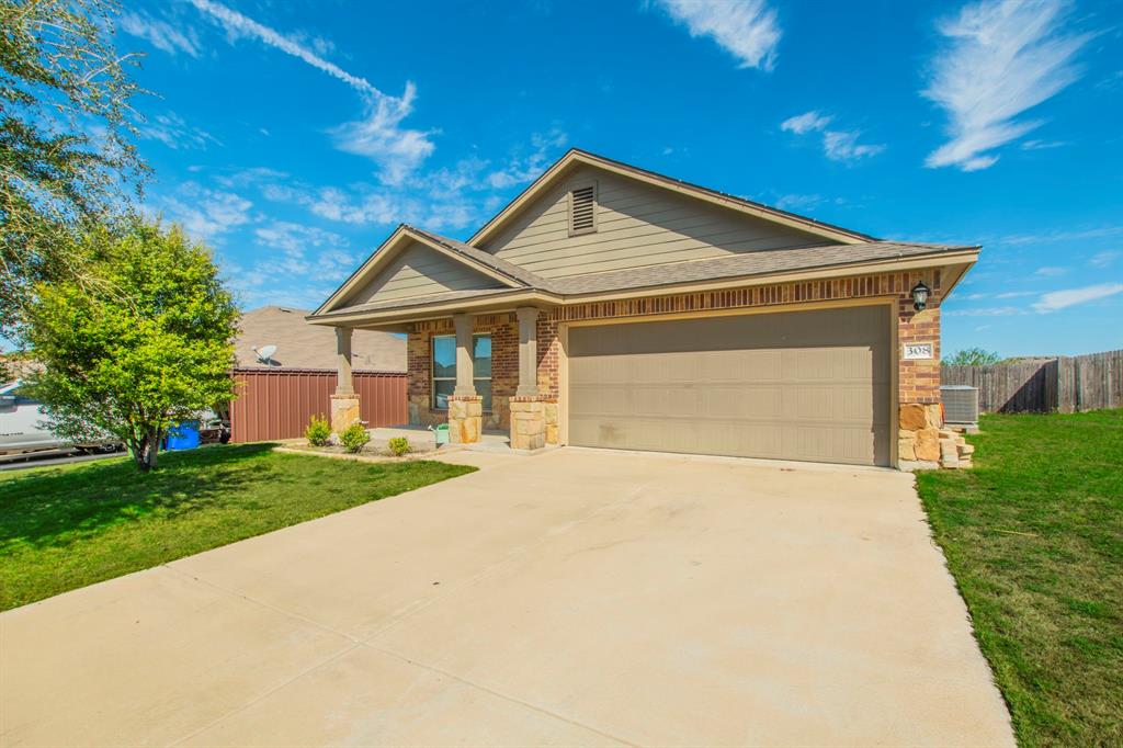 308 Chrislyn Street, Troy, TX 76579