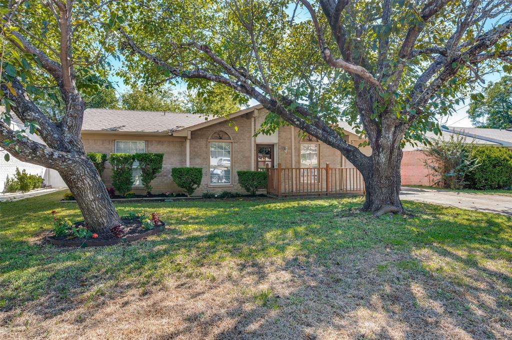 1316 Saturn Drive, Cedar Hill, TX 75104 1316 Saturn Drive, Cedar Hill, TX 75104