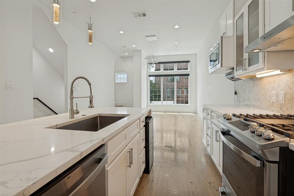1910 Caddo Street, #B105, Dallas, TX 75204