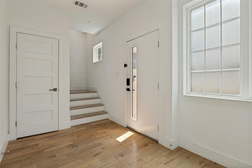 1910 Caddo Street, #B105, Dallas, TX 75204
