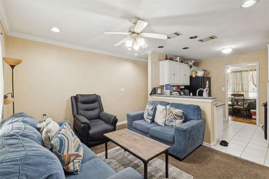 4528 Yancy Street, Dallas, TX 75216