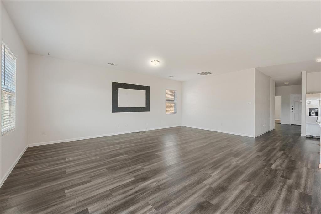 739 Wellington Drive, Lavon, TX 75166