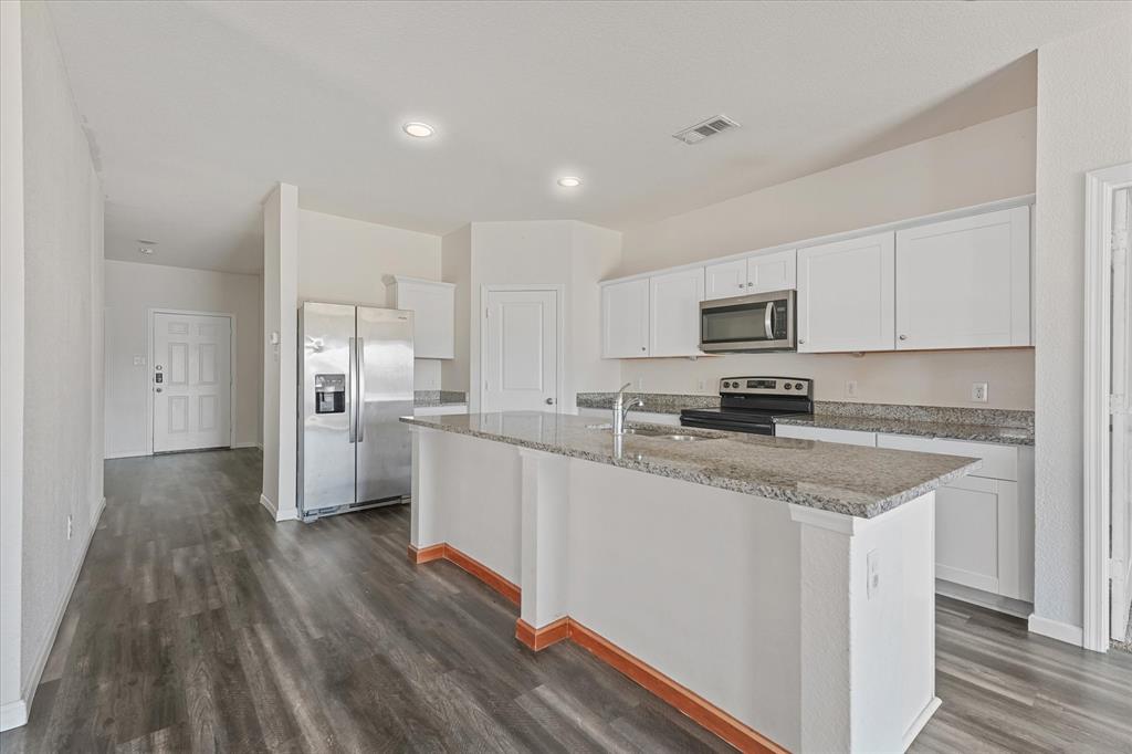 739 Wellington Drive, Lavon, TX 75166