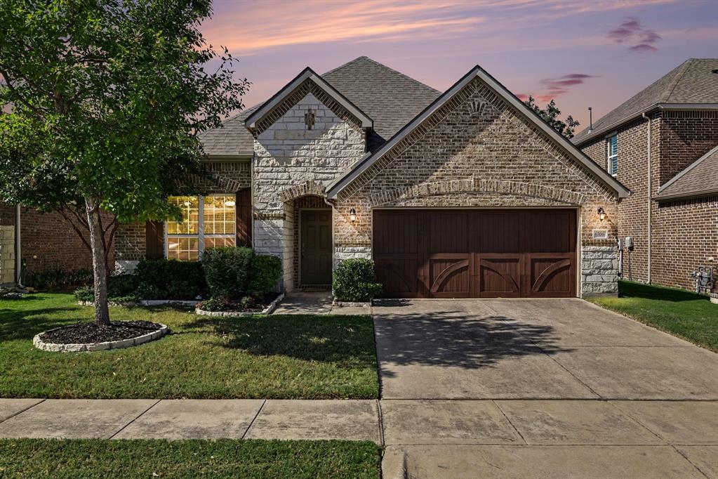 This home has all you need!  Come on home!