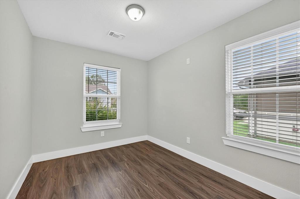 1032 Ray Drive, Denison, TX 75020