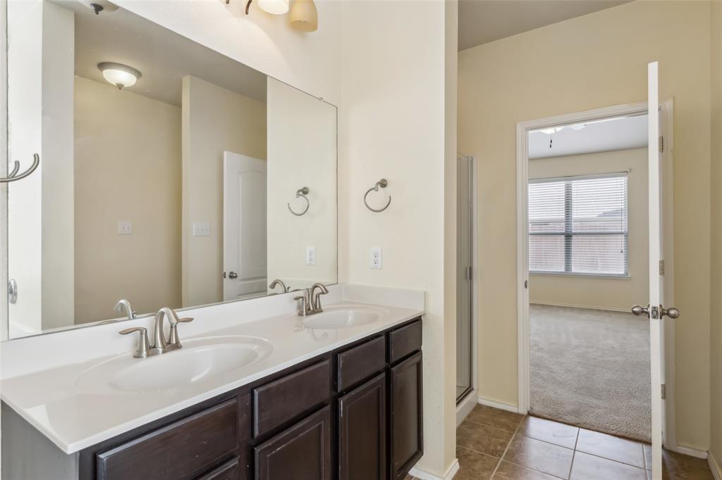 2030 Abbey Road, Heartland, TX 75126