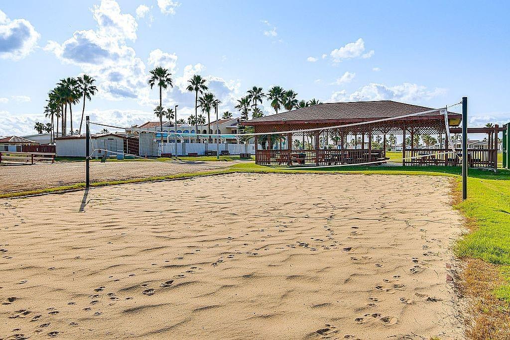 762 E Oyster Drive, Port Isabel, TX 78578