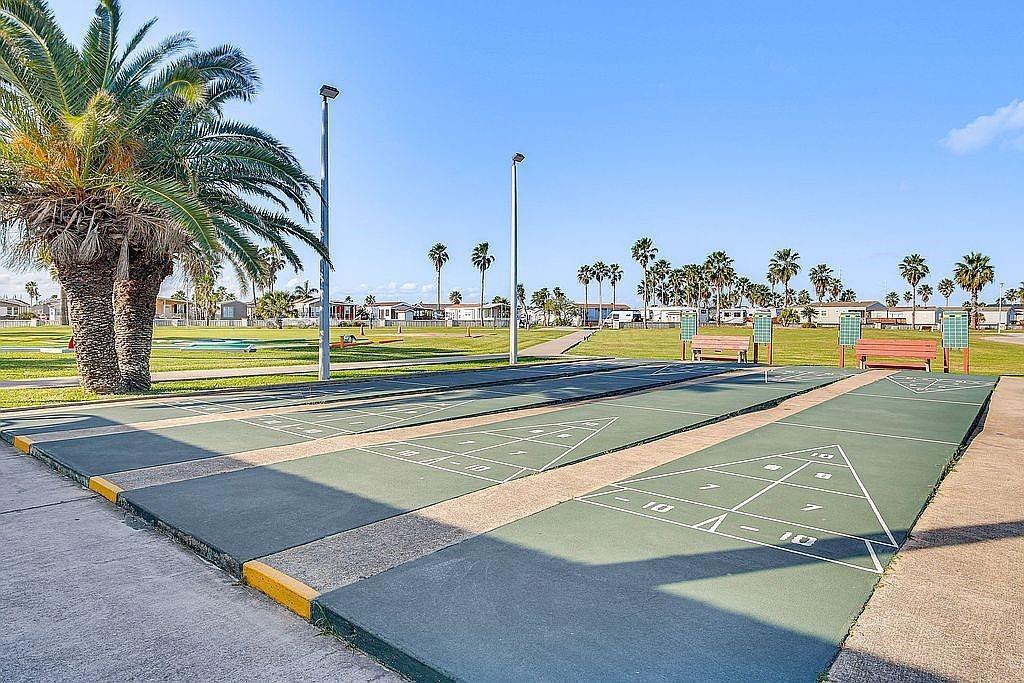 762 E Oyster Drive, Port Isabel, TX 78578