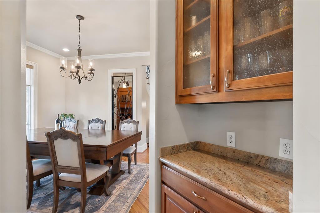 Built in serving area