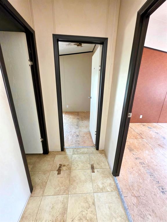 982 Lcr 131, Mount Calm, TX 76673