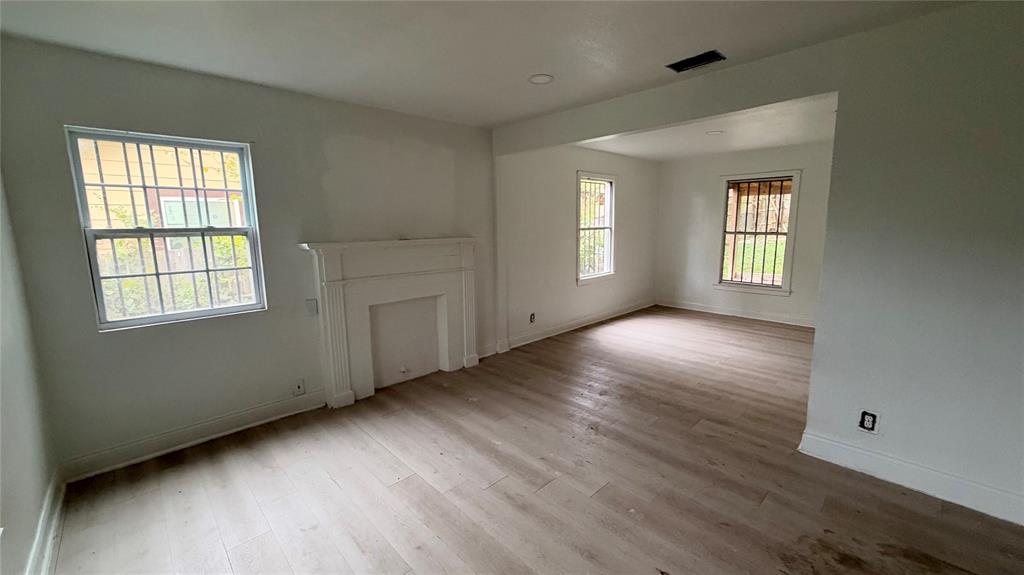 1434 Carson Street, Dallas, TX 75216