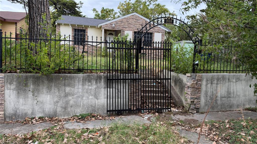 1434 Carson Street, Dallas, TX 75216