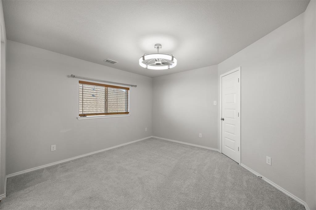 Bedroom on 2nd floor with a Jack and Jill Bathroom.