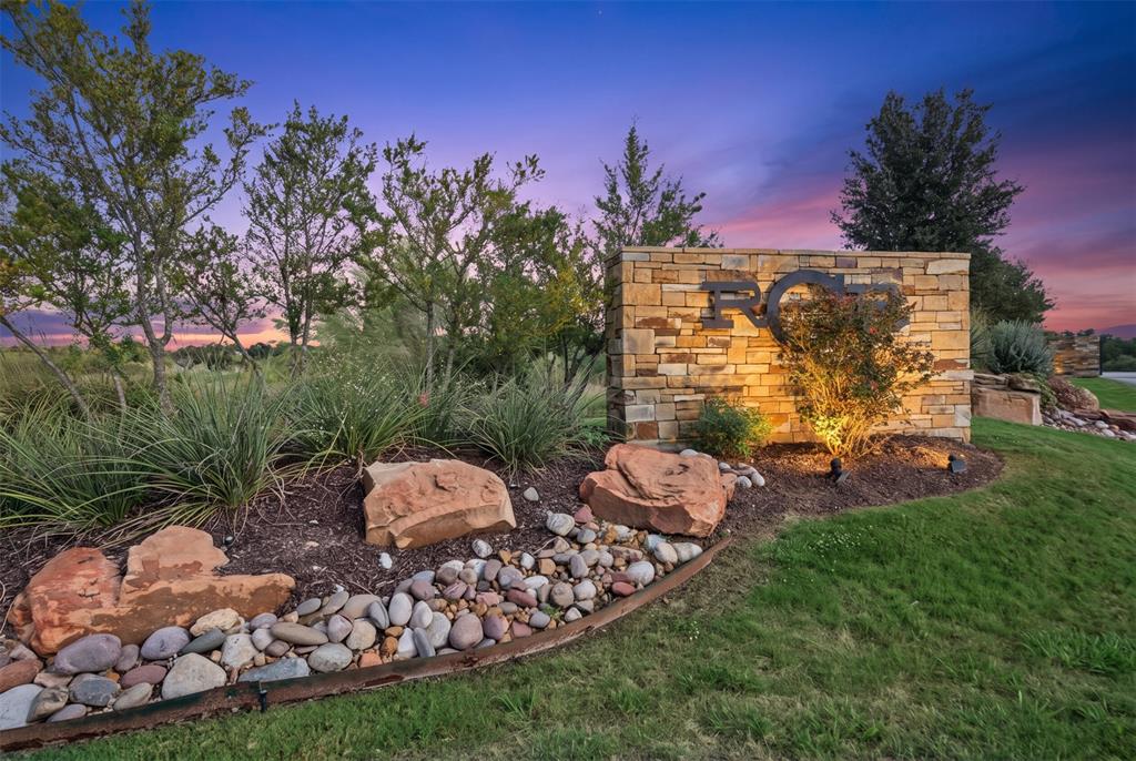 244 Martin Drive, Granbury, TX 76049