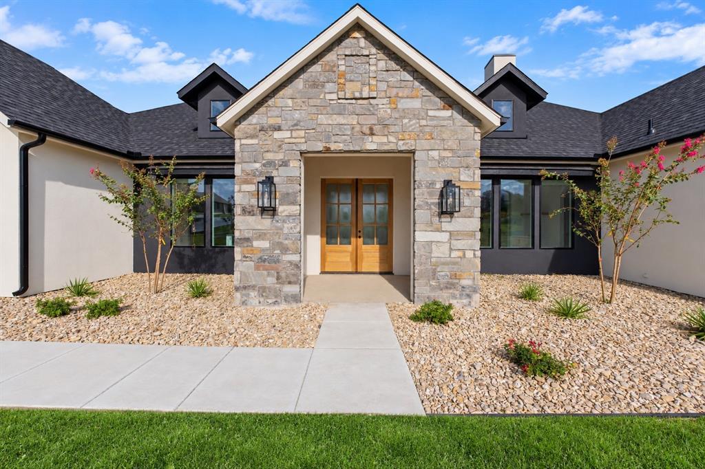 244 Martin Drive, Granbury, TX 76049