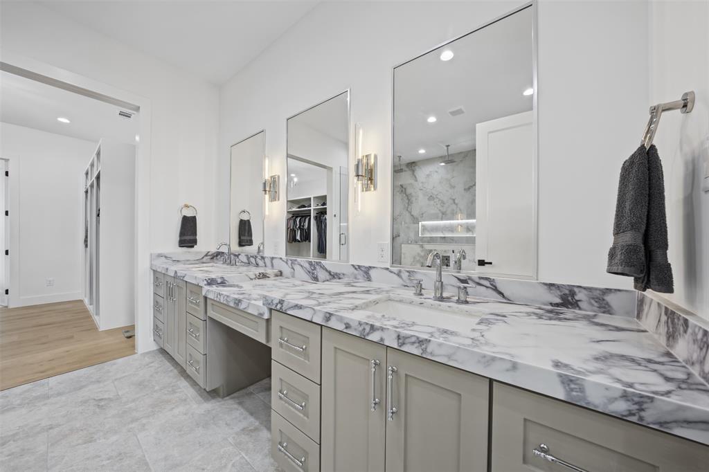 244 Martin Drive, Granbury, TX 76049