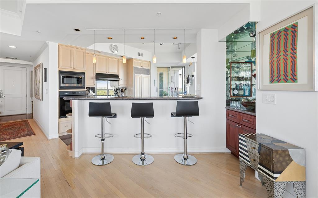 3401 Lee Parkway, #1007, Dallas, TX 75219