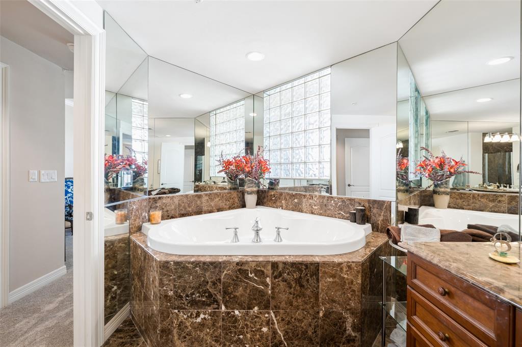 3401 Lee Parkway, #1007, Dallas, TX 75219
