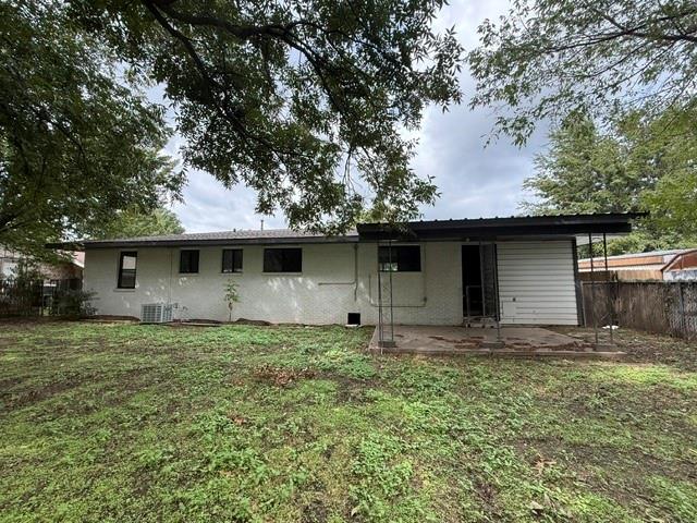 1109 Nugent Street, Bowie, TX 76230