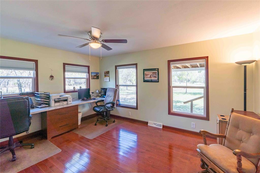 211 E Bay Drive, Bridgeport, TX 76426