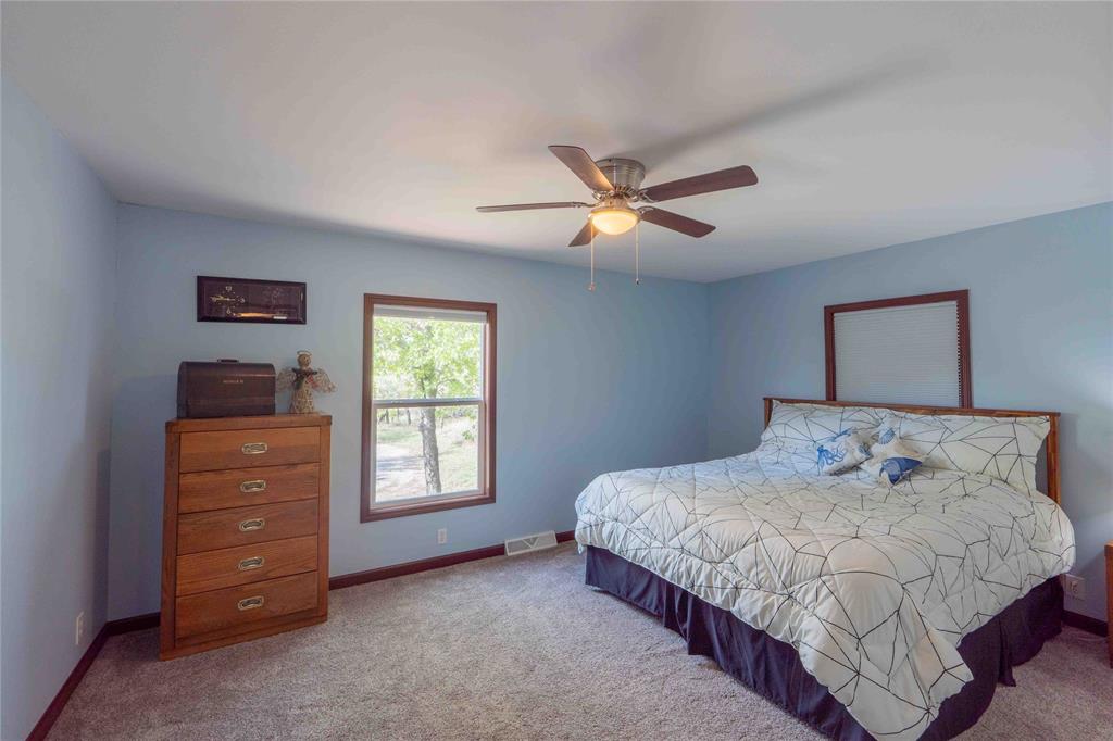 211 E Bay Drive, Bridgeport, TX 76426
