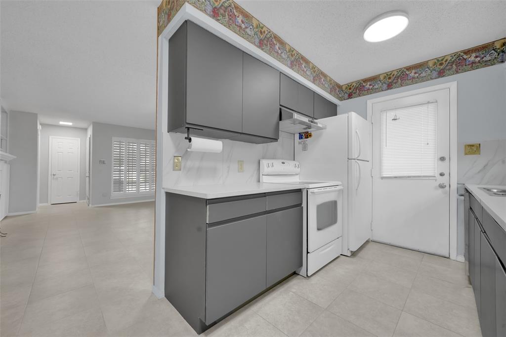 2111 E Belt Line Road, Richardson, TX 75081