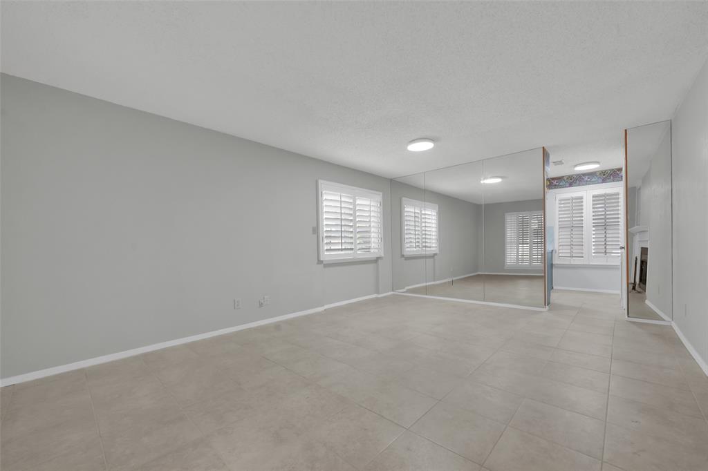 2111 E Belt Line Road, Richardson, TX 75081