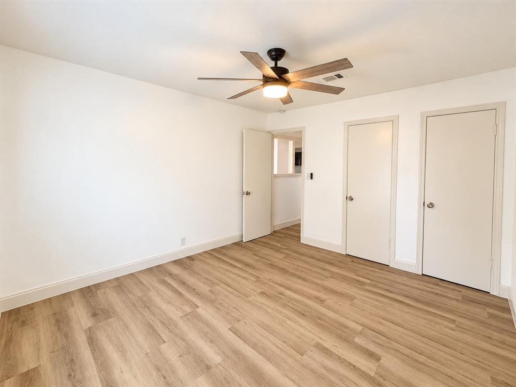 1032 W Oak Street, Weatherford, TX 76086