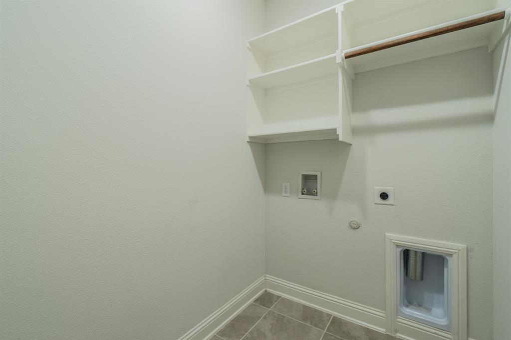 260 Tallgrass Drive, Lavon, TX 75166