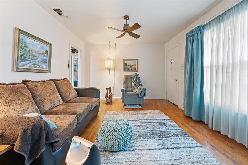 3320 B N Main Street, Cleburne, TX 76033