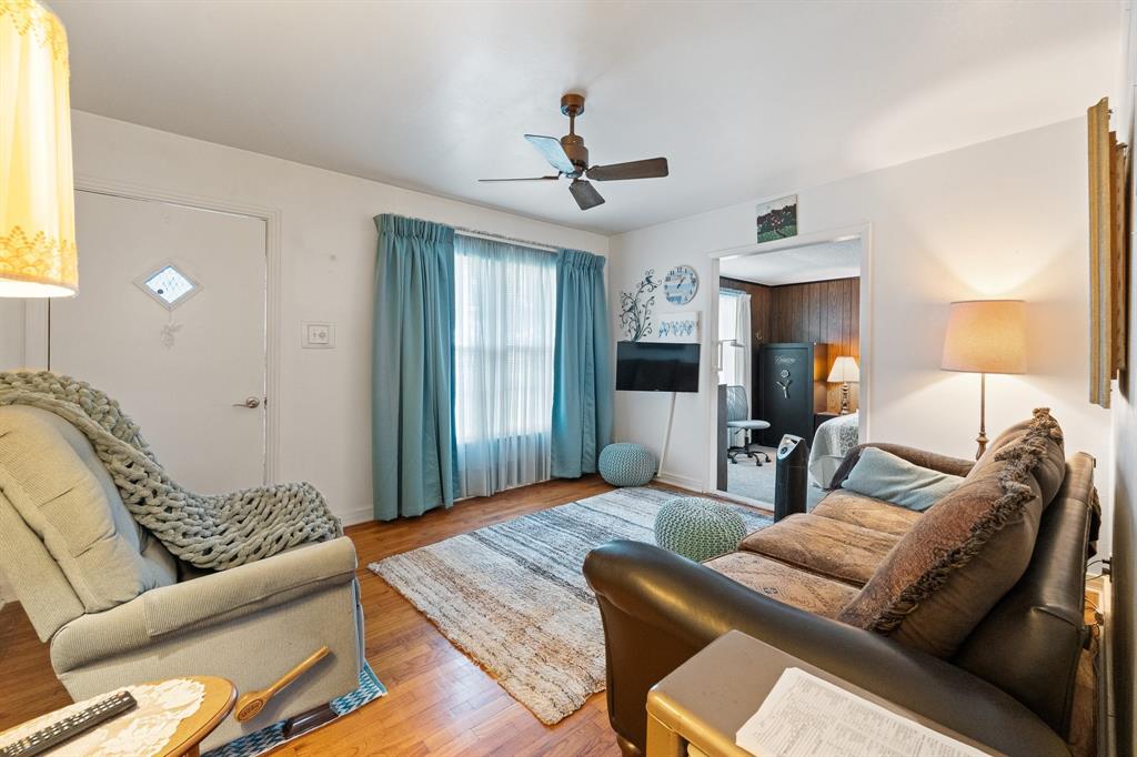 3320 B N Main Street, Cleburne, TX 76033