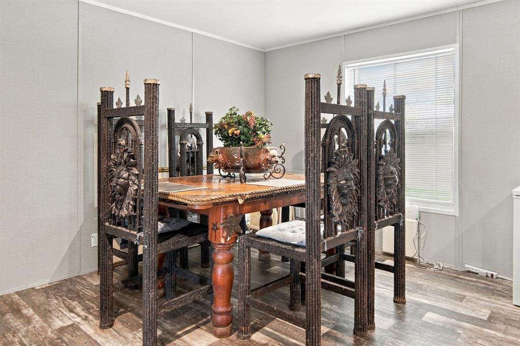 138 Kelly Court, Azle, TX 76020