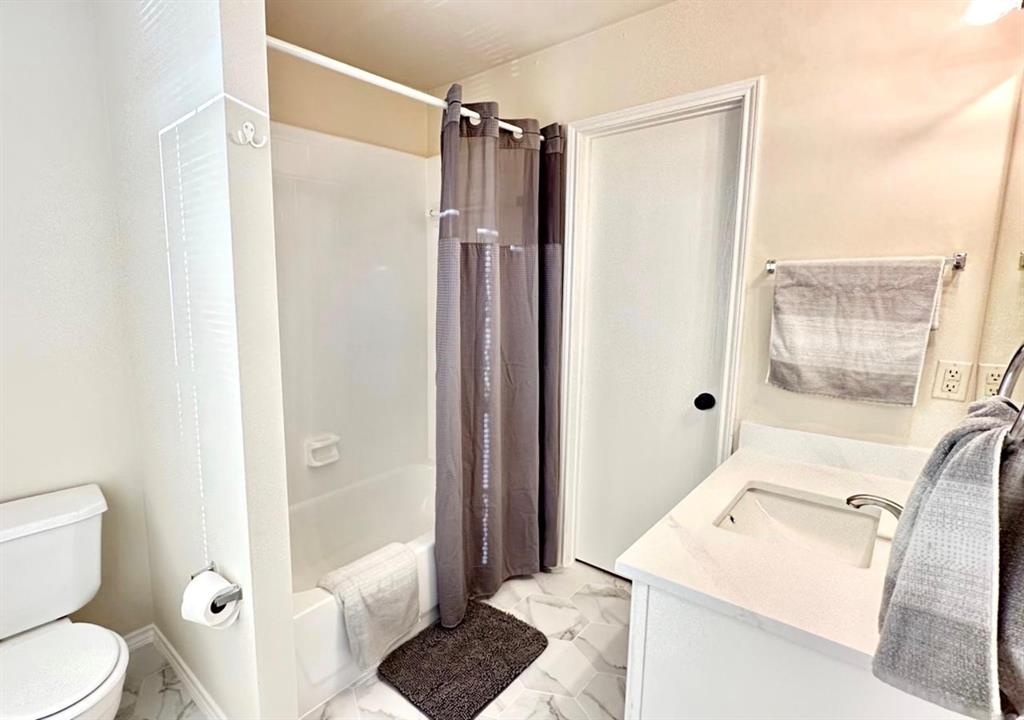 2212 Hamden Court, Little Elm, TX 75068