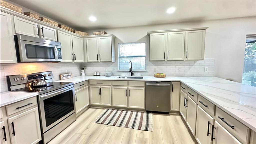 2212 Hamden Court, Little Elm, TX 75068